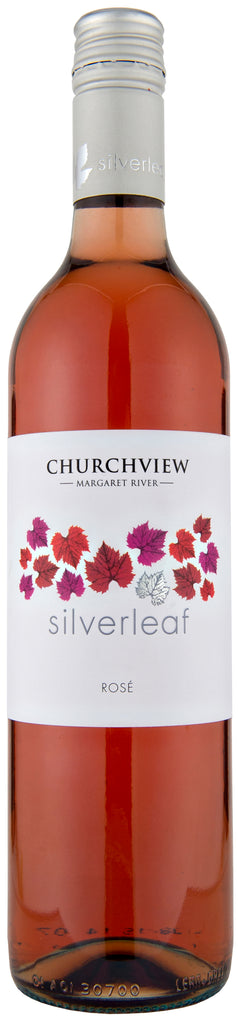 En af vinlogens rosévinflasker med hvidt skruelåg og et hvidt label, hvor navnet vingården "Churchview" -margaret river- står øverst, hvorunder der er påtrykt en tening af lilla, røde og et hvidt blad. Nedenunder står navnet "Silverleaf" med tynd sort skrift.